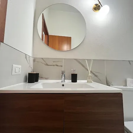 Central Home Cagliari شقة كالياري